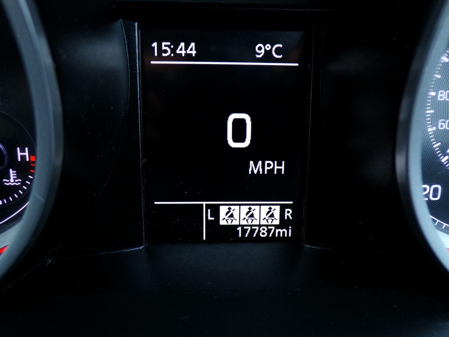 Used Suzuki Swift 2022 for sale - 77710228: Photo 28