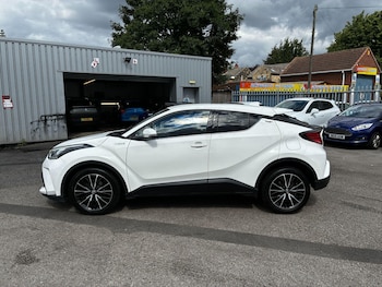 Used Toyota C-HR 2020 for sale - 79168538: Photo