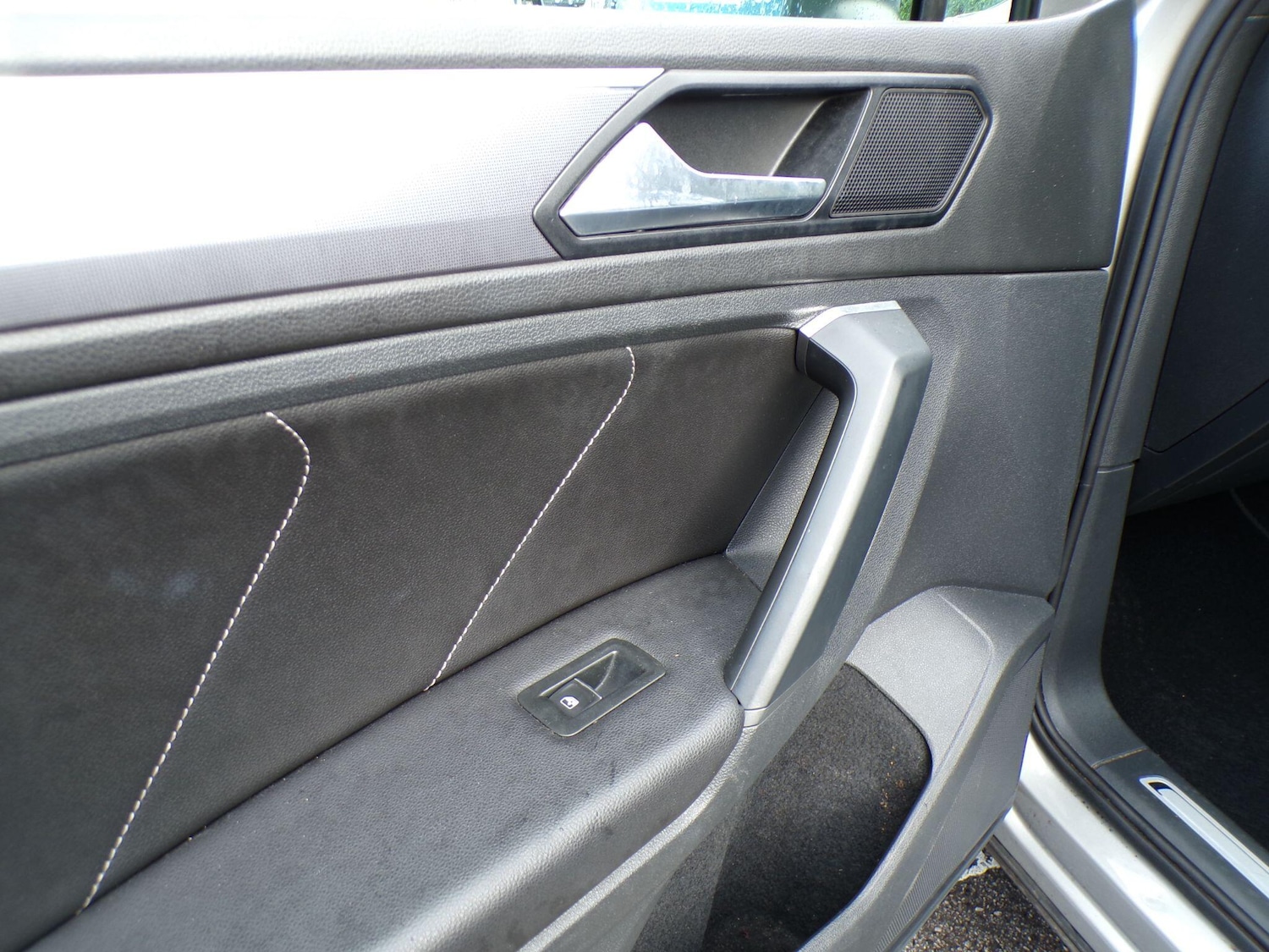 Used Volkswagen Tiguan 2020 for sale - 77040381: Photo 24