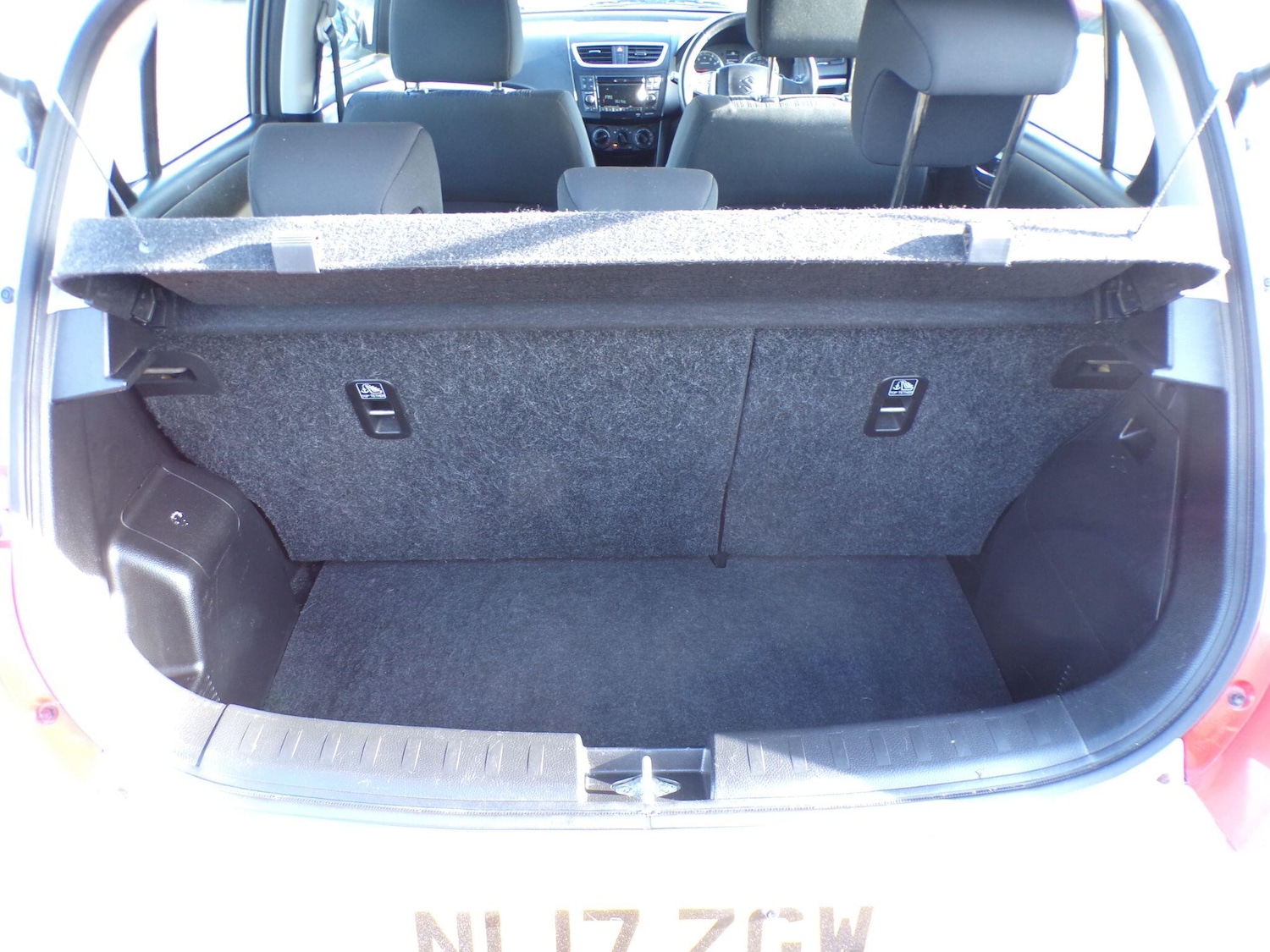 Used Suzuki Swift 2017 for sale - 77658094: Photo 25