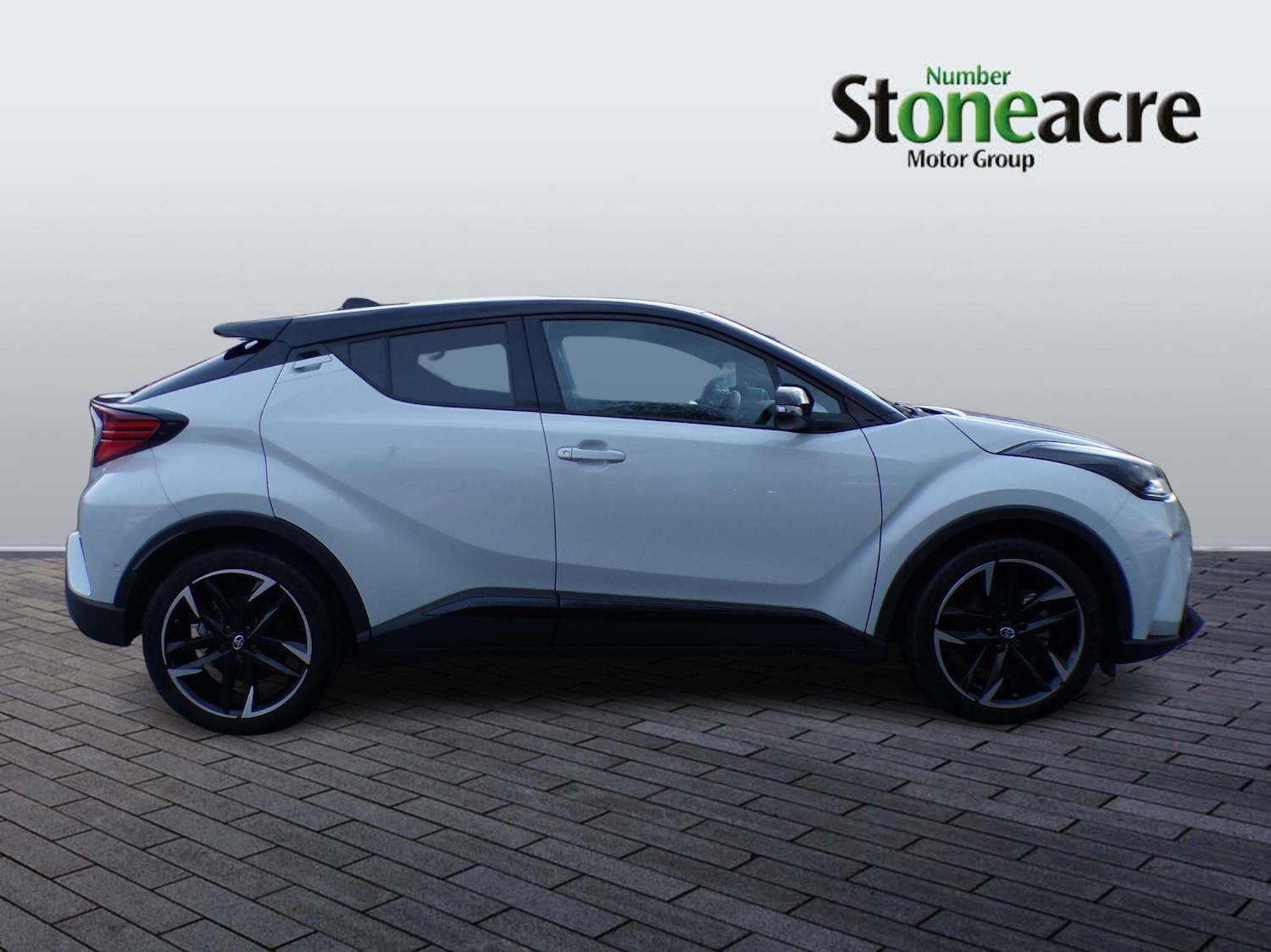 Used Toyota C-HR 2023 for sale - 77598639: Photo 8