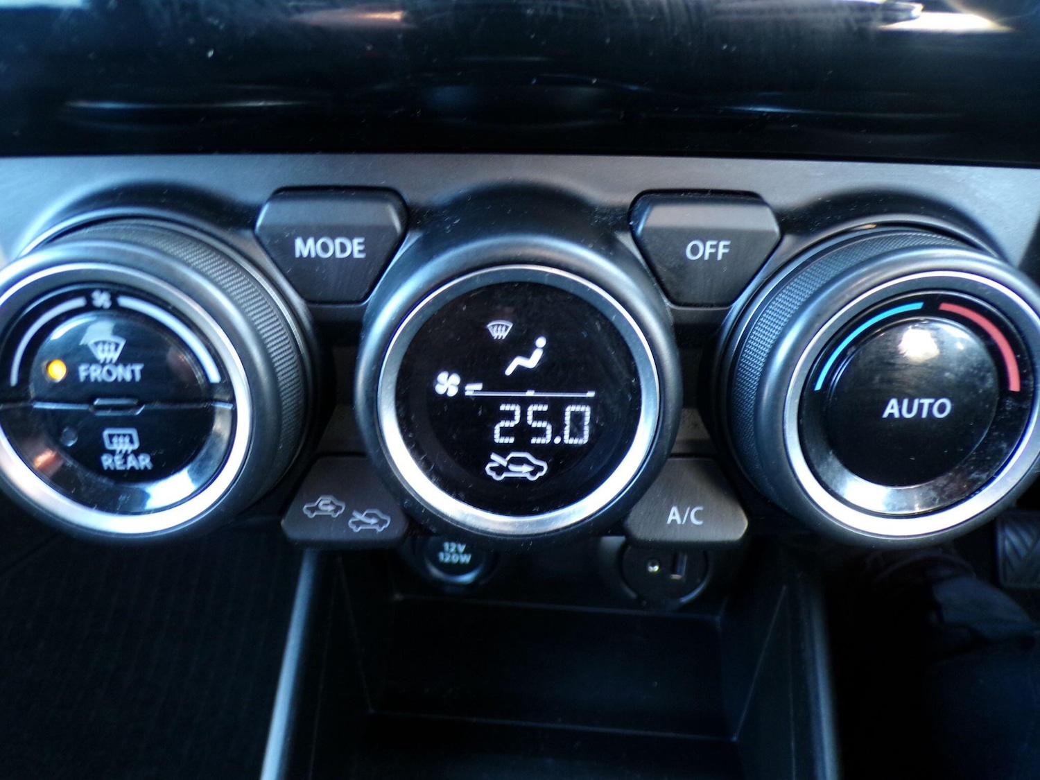 Used Suzuki Swift 2021 for sale - 77710369: Photo 17