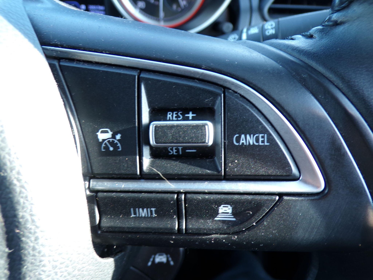 Used Suzuki Swift 2021 for sale - 77710369: Photo 21