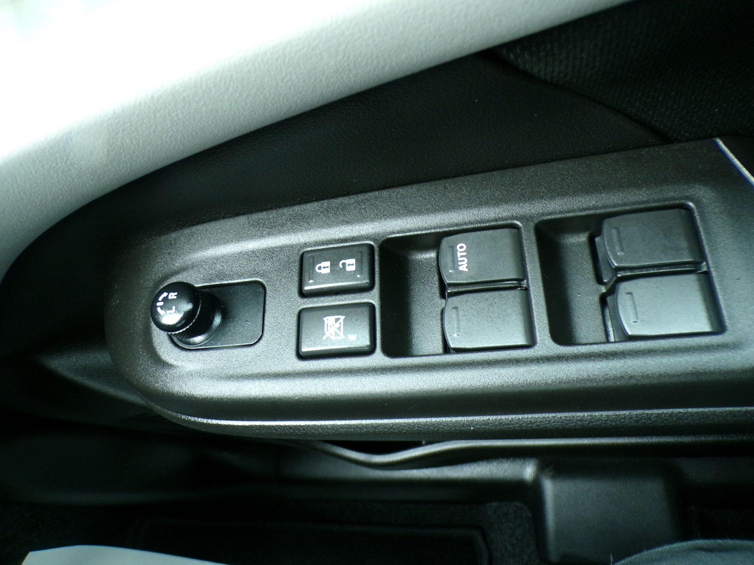 Used Suzuki Swift for sale - 77710107: Photo 18