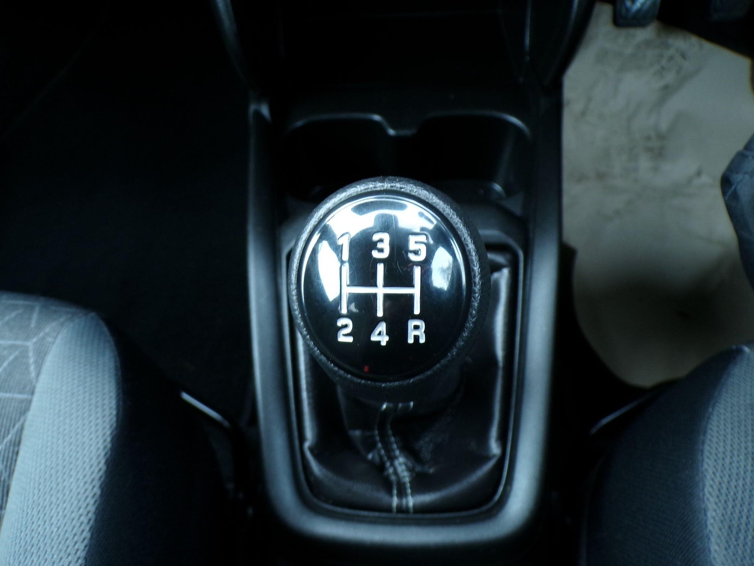 Used Suzuki Swift 2024 for sale - 77279196: Photo 9