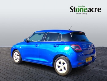 Used Suzuki Swift 2024 for sale - 77484582: Photo