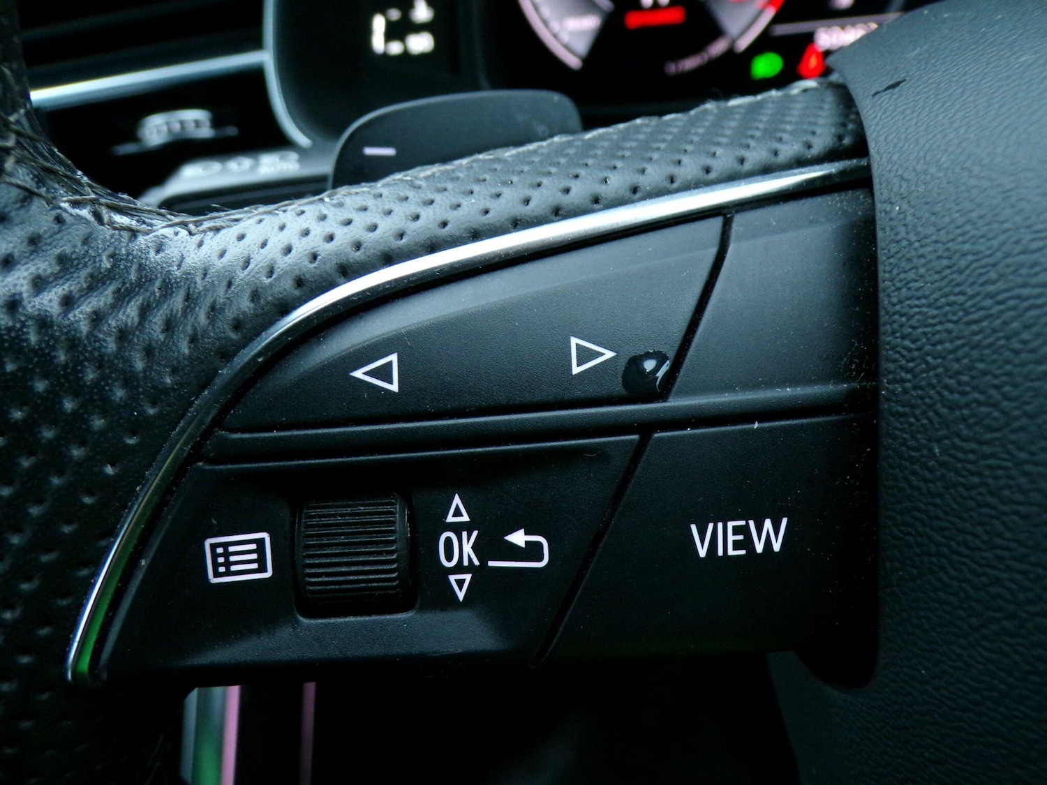 Used Audi Q8 2023 for sale - 76584111: Photo 17