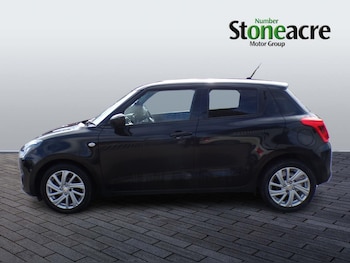 Used Suzuki Swift 2024 for sale - 75965562: Photo