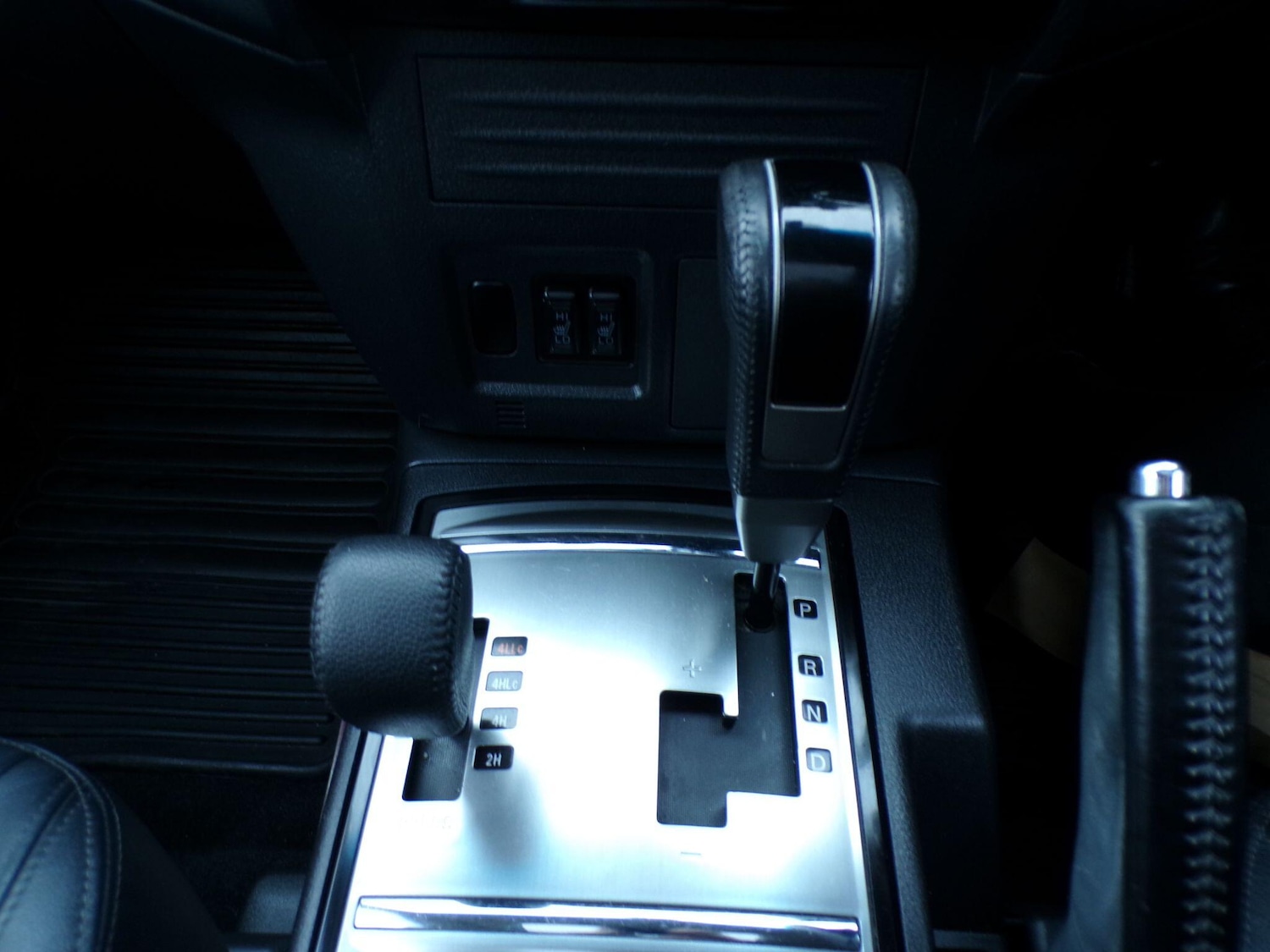 Used Mitsubishi Shogun 2016 for sale - 77495745: Photo 39