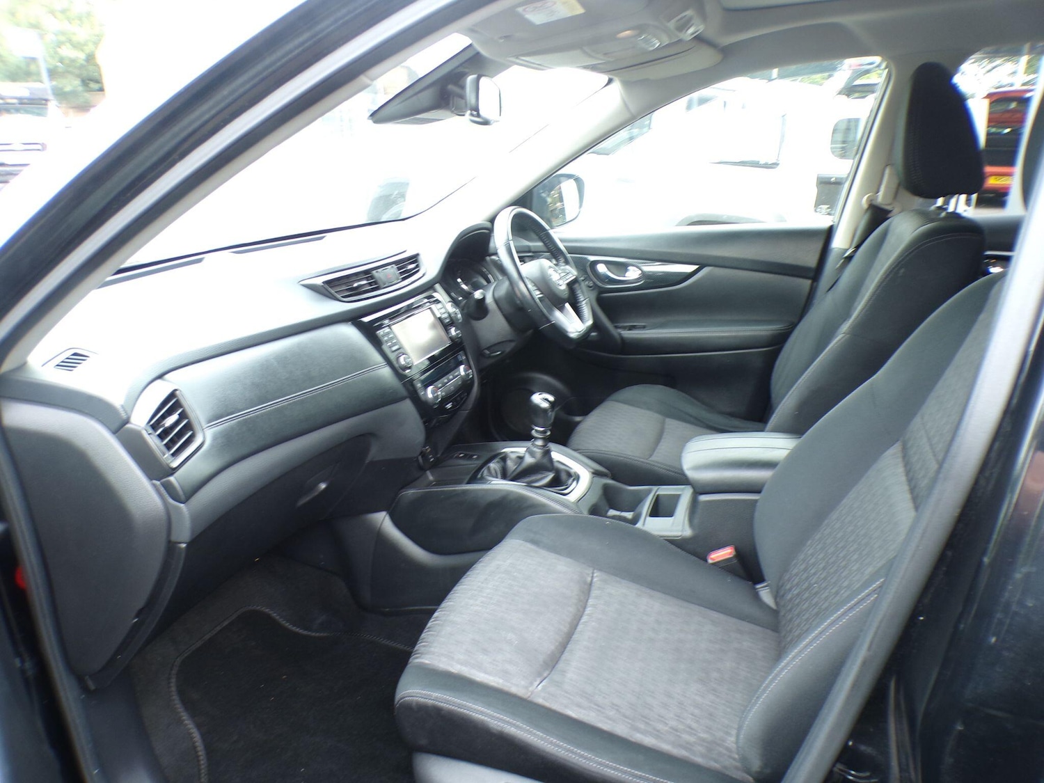 Used Nissan X-Trail 2017 for sale - 77958206: Photo 37