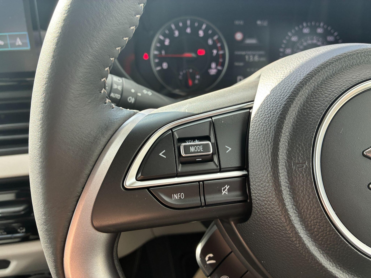 Used Suzuki Swift for sale - 78135549: Photo 11