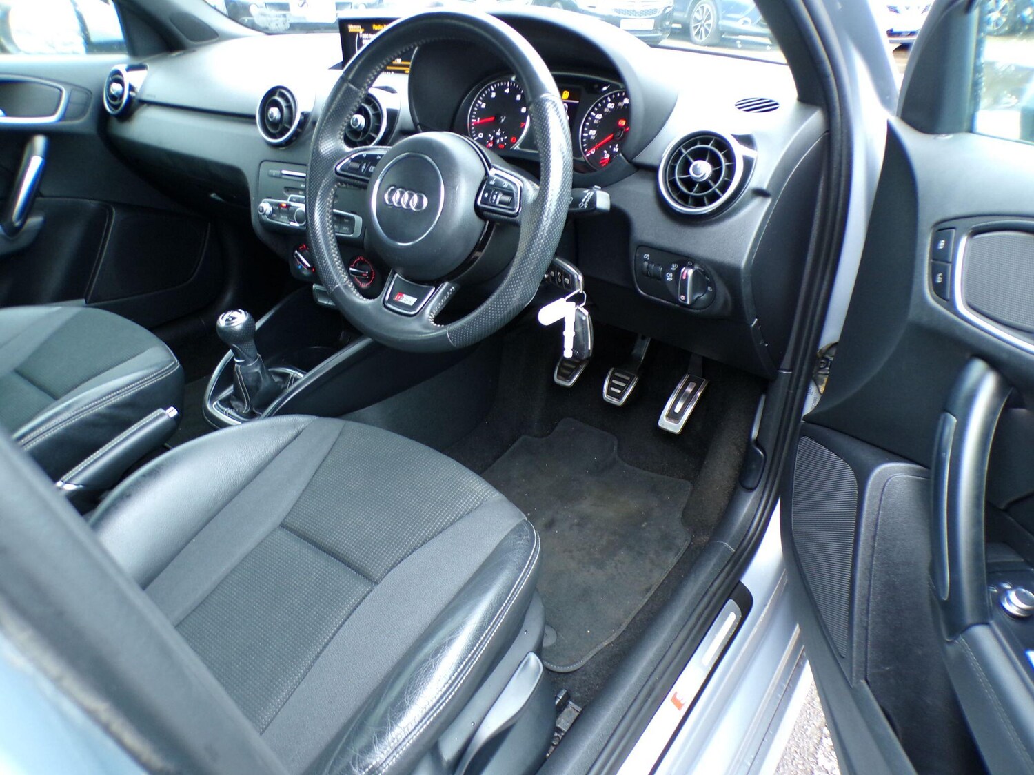 Used Audi A1 2017 for sale - 76689868: Photo 32