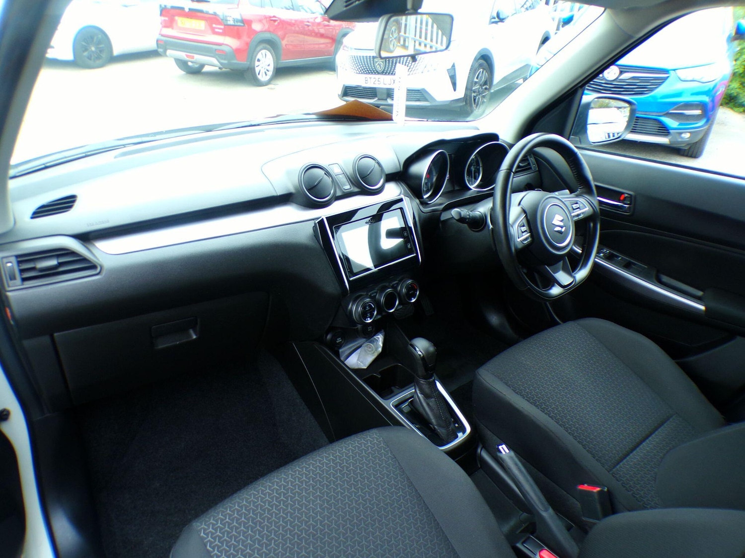 Used Suzuki Swift 2021 for sale - 76294453: Photo 10