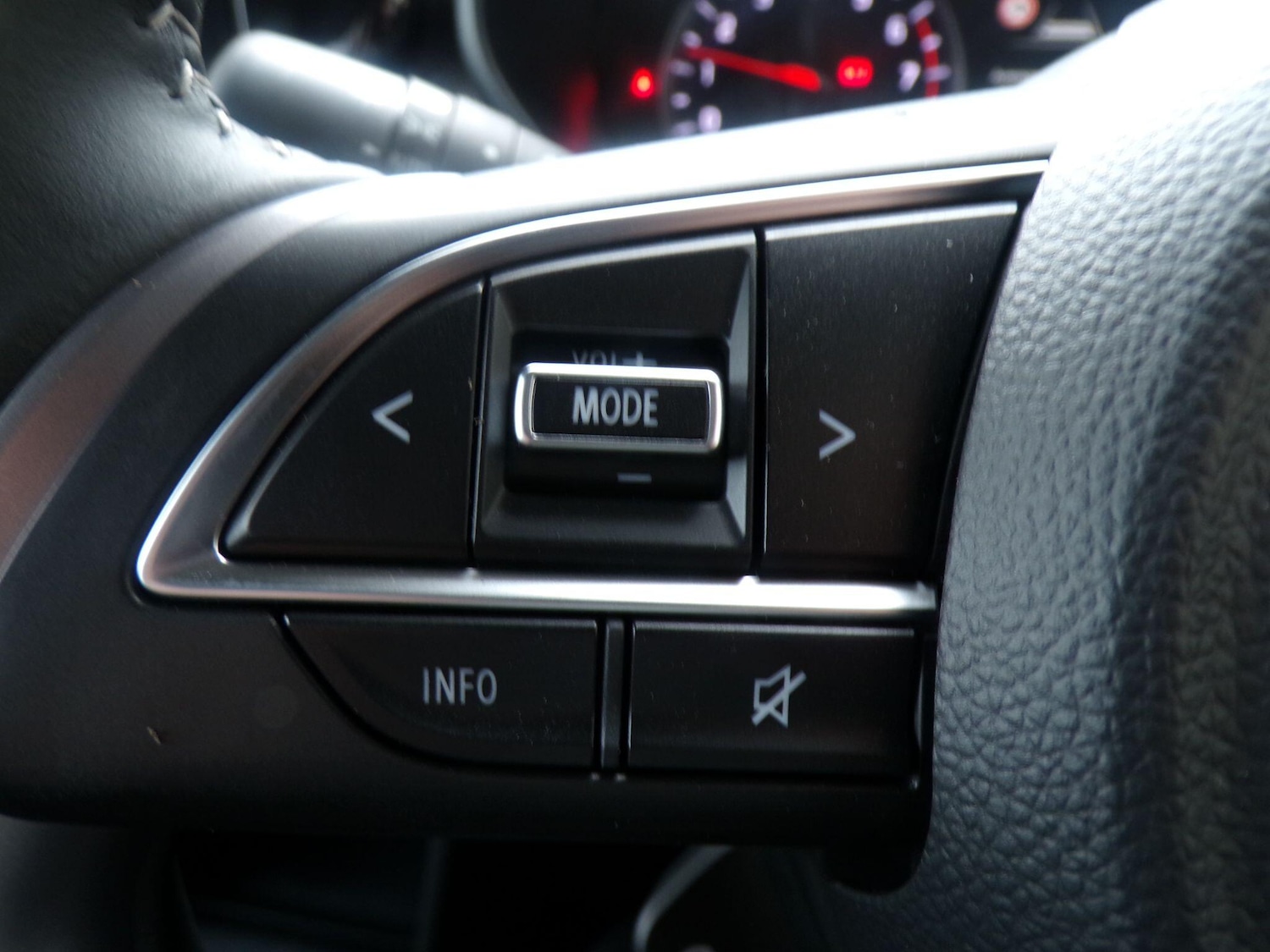 Used Suzuki Swift 2025 for sale - 77658502: Photo 11