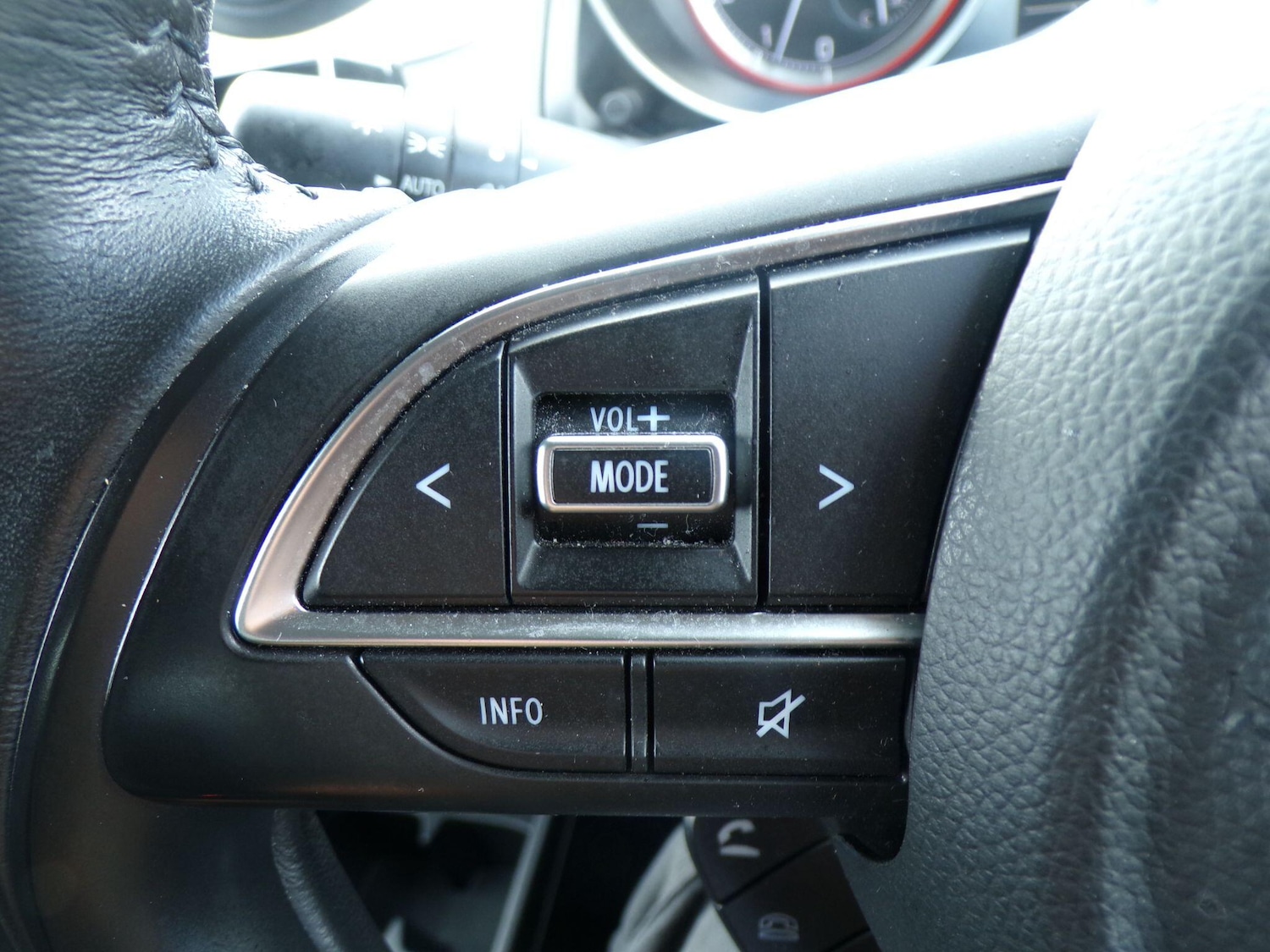 Used Suzuki Swift 2023 for sale - 76137922: Photo 18