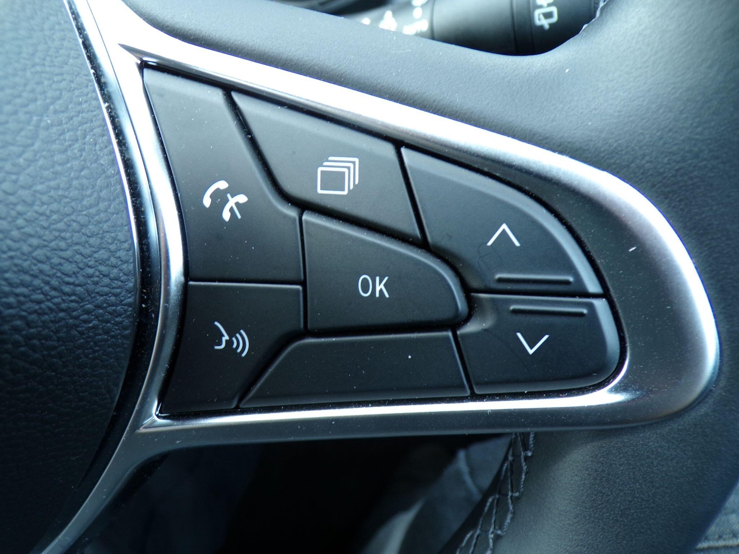 Used Renault Clio 2024 for sale - 77882521: Photo 18