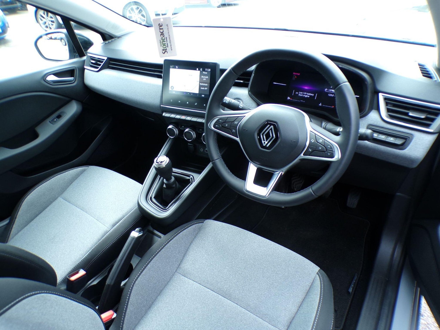 Used Renault Clio 2024 for sale - 77882521: Photo 9