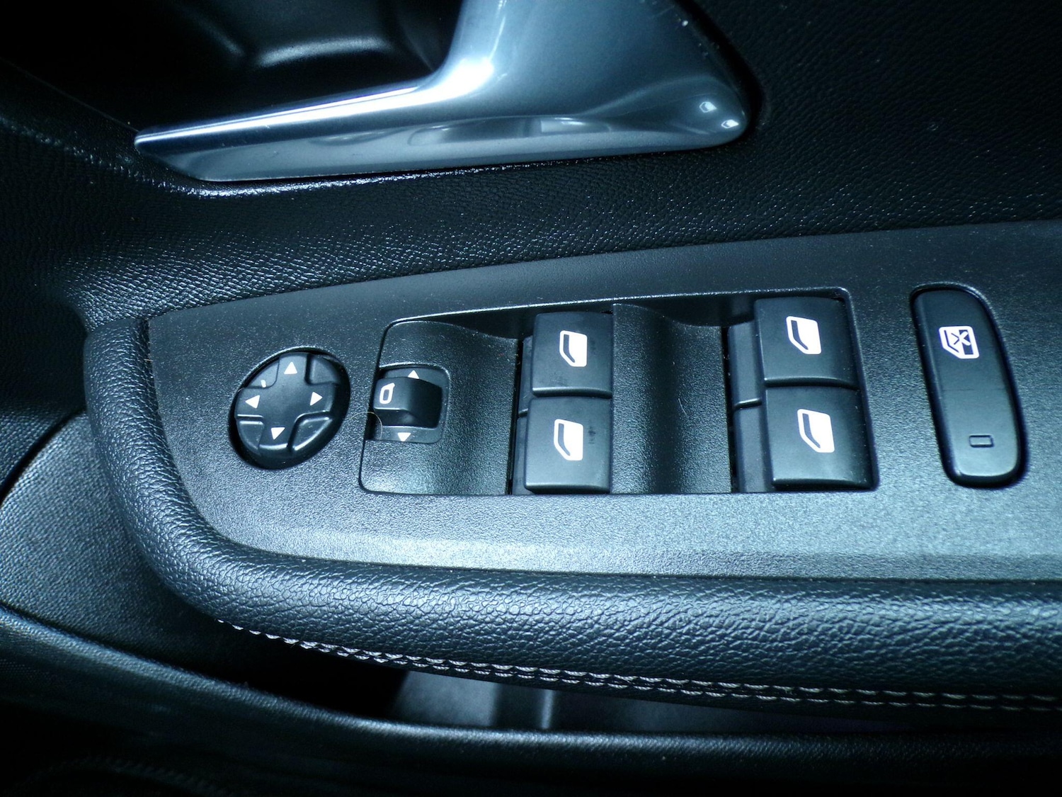 Used Vauxhall Mokka 2023 for sale - 77163023: Photo 19