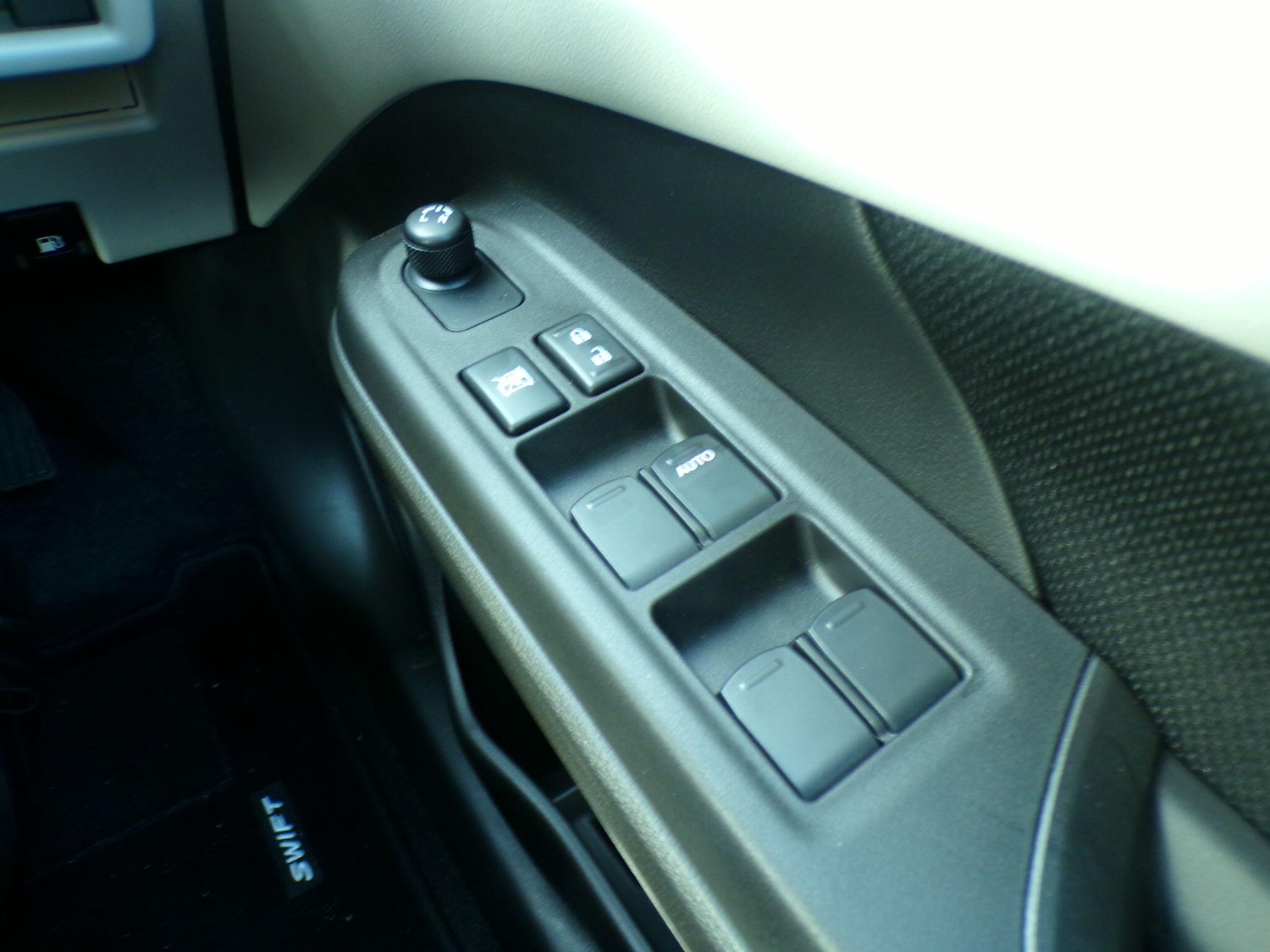 Used Suzuki Swift for sale - 77091686: Photo 15