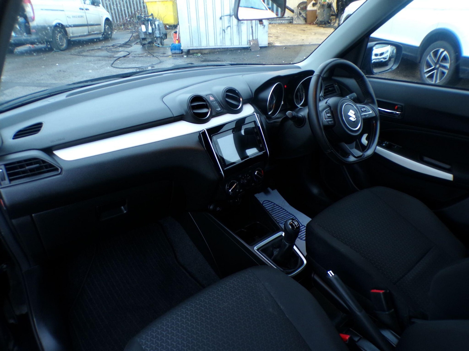 Used Suzuki Swift 2023 for sale - 77238564: Photo 10