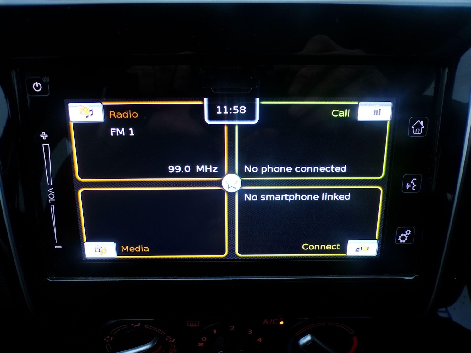 Used Suzuki Swift 2023 for sale - 77238564: Photo 25