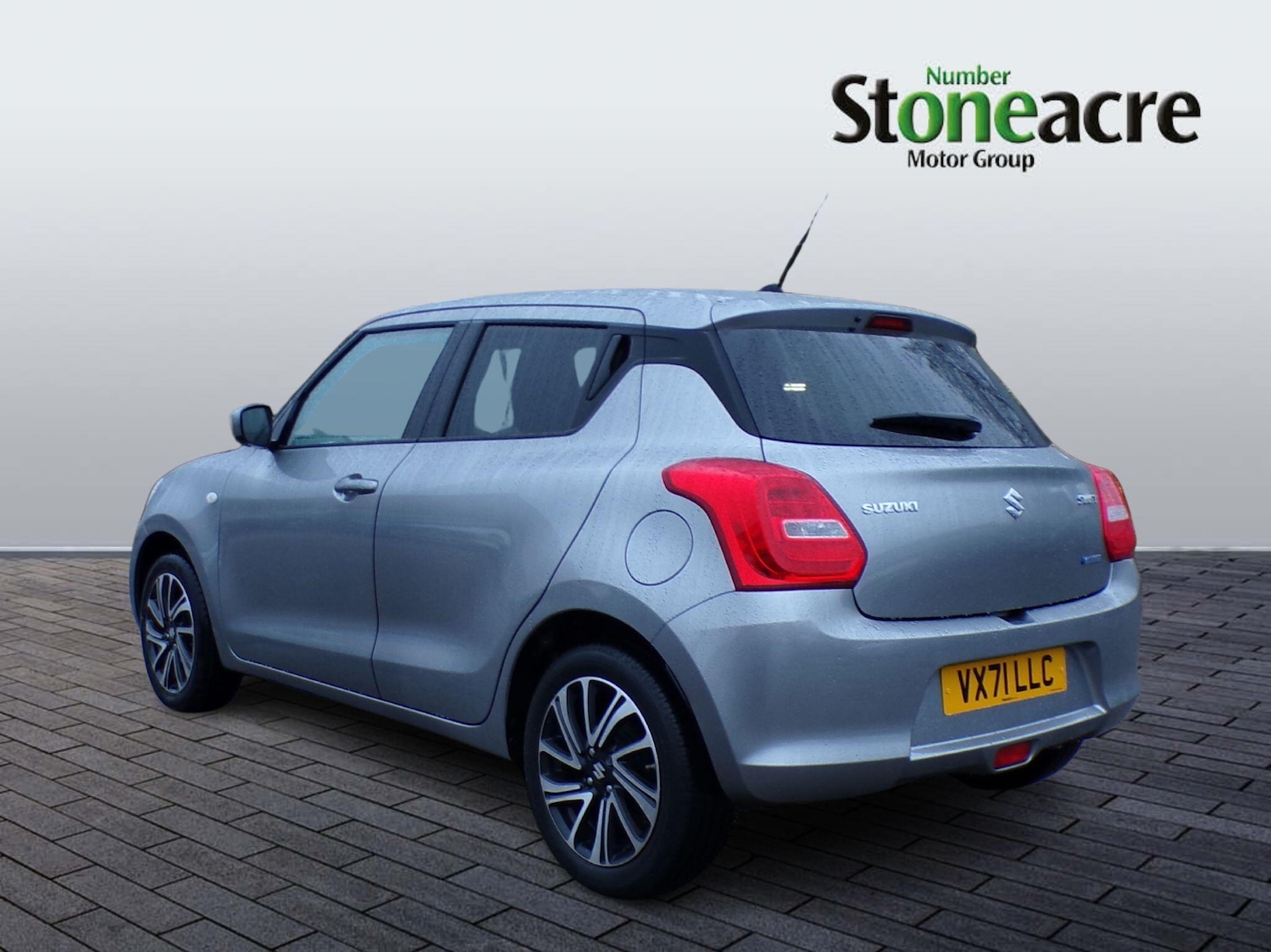 Used Suzuki Swift 2021 for sale - 76953281: Photo 4