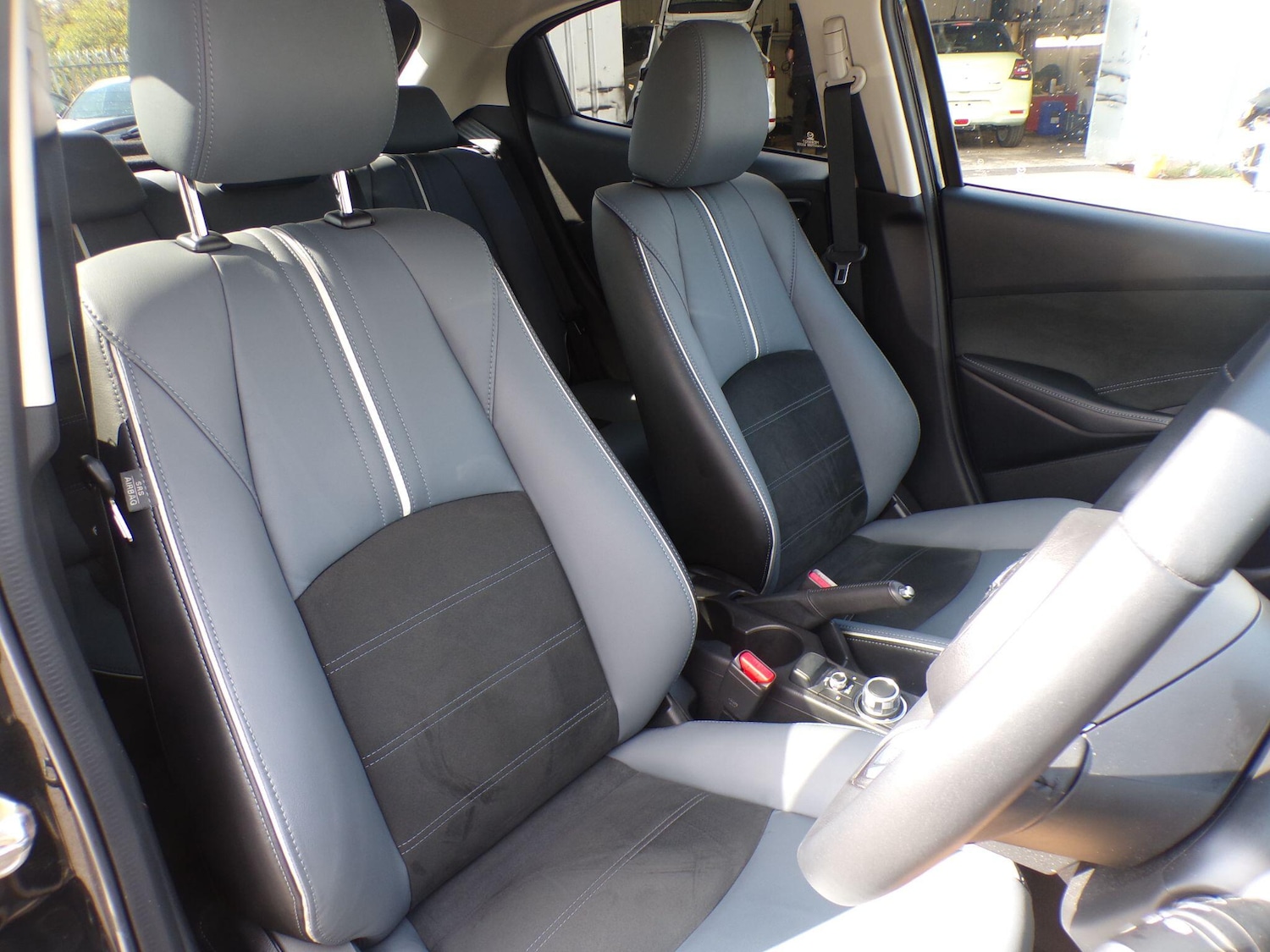 Used Mazda Mazda2 2023 for sale - 77120873: Photo 10