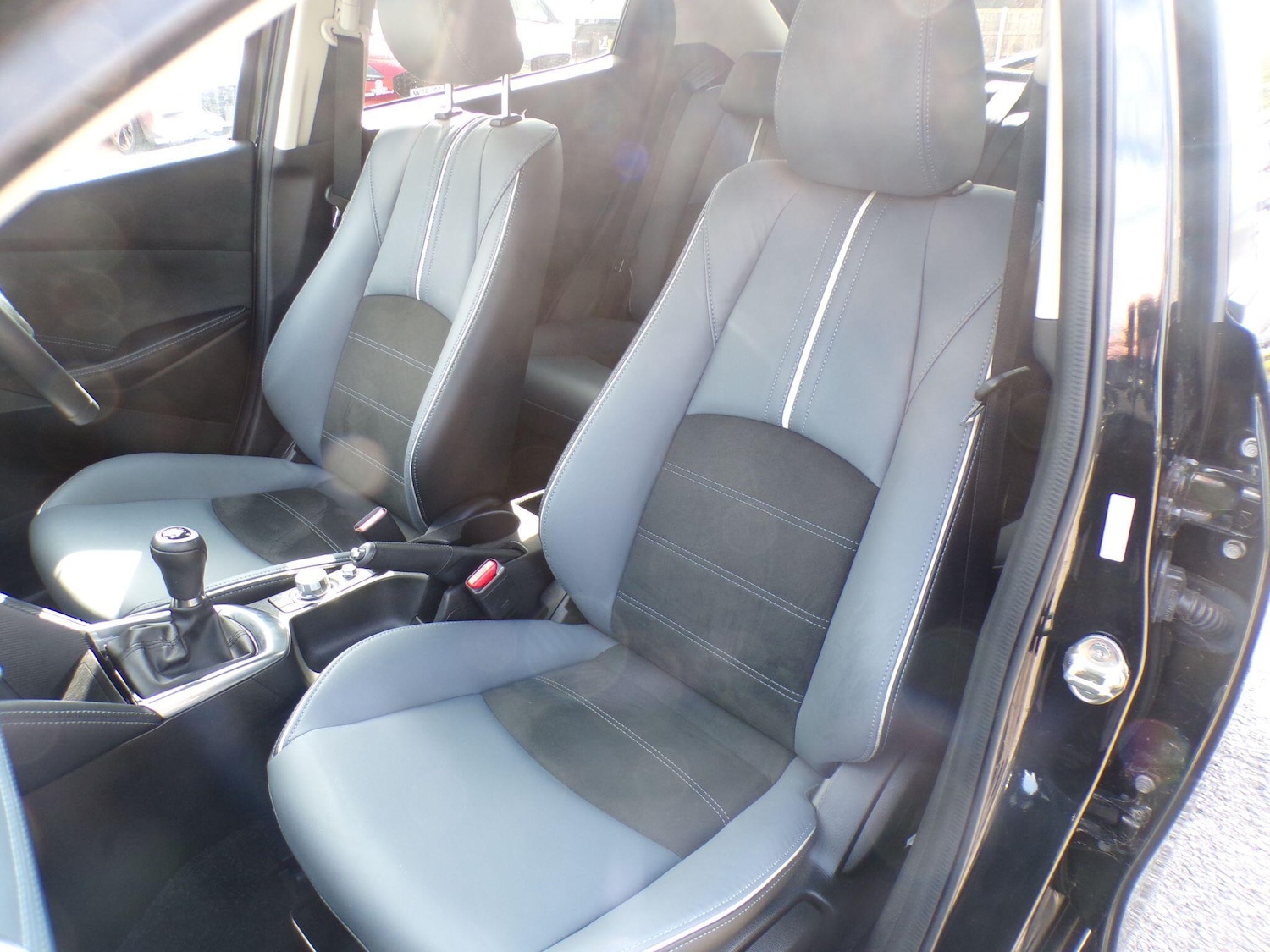 Used Mazda Mazda2 2023 for sale - 77120873: Photo 29