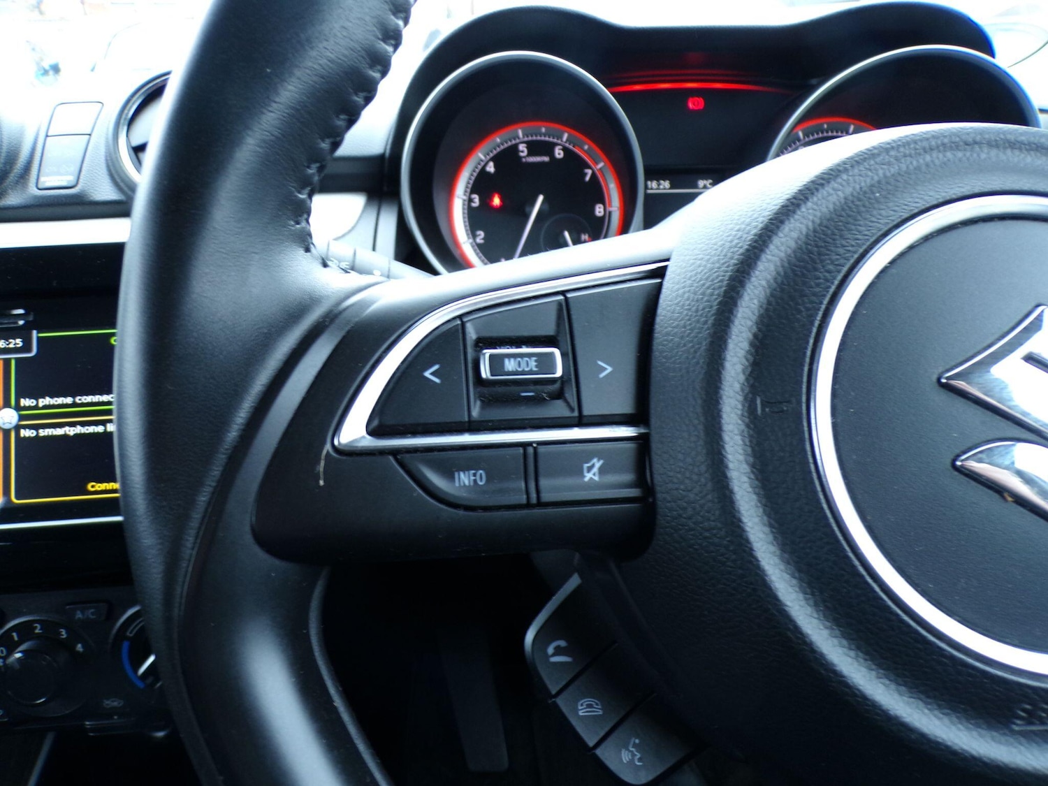 Used Suzuki Swift 2024 for sale - 78148318: Photo 9