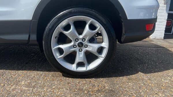 Used Ford Kuga 2015 for sale - 74811350: Photo 19