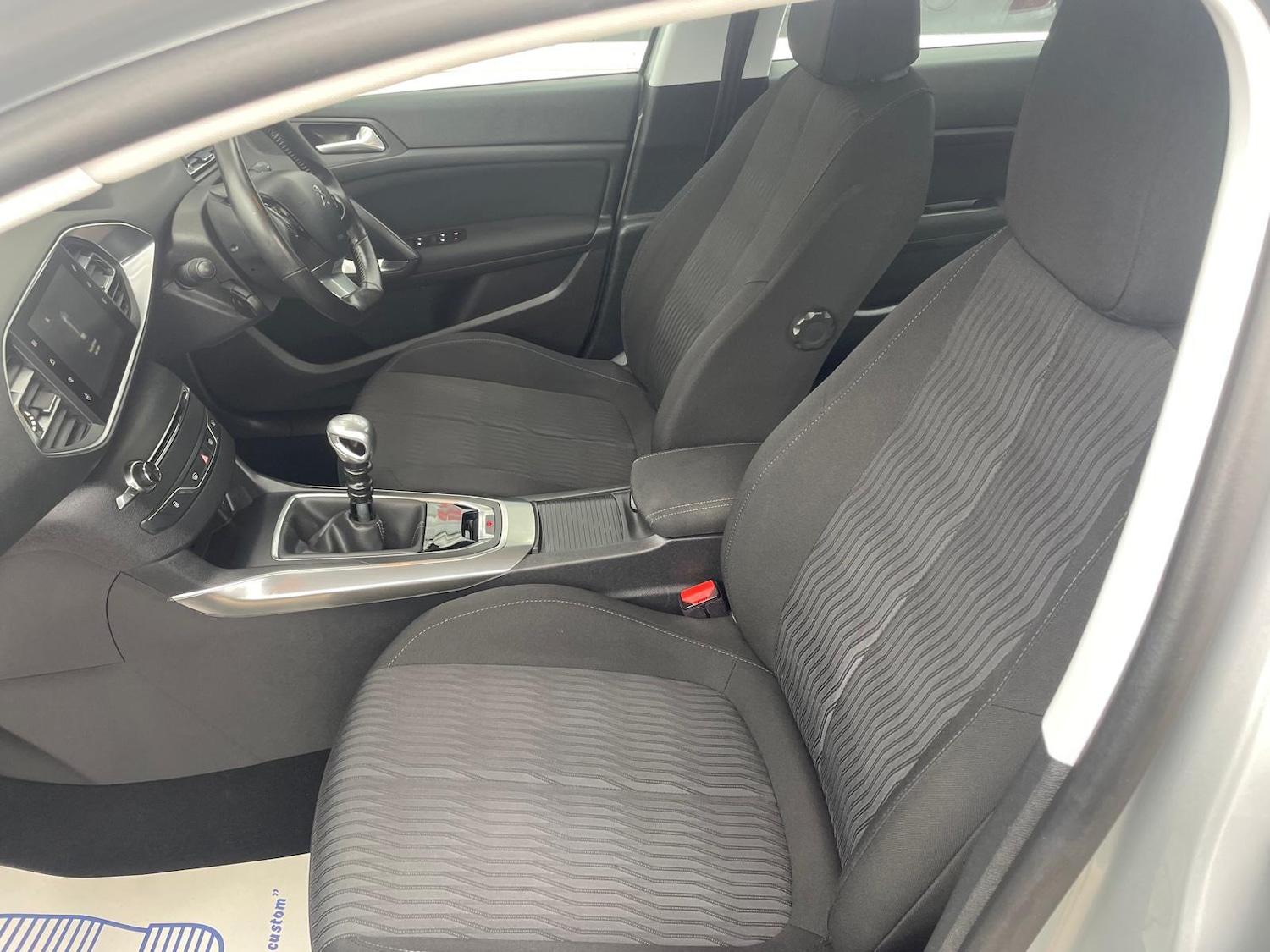 Used Peugeot 308 2014 for sale - 78136838: Photo 17