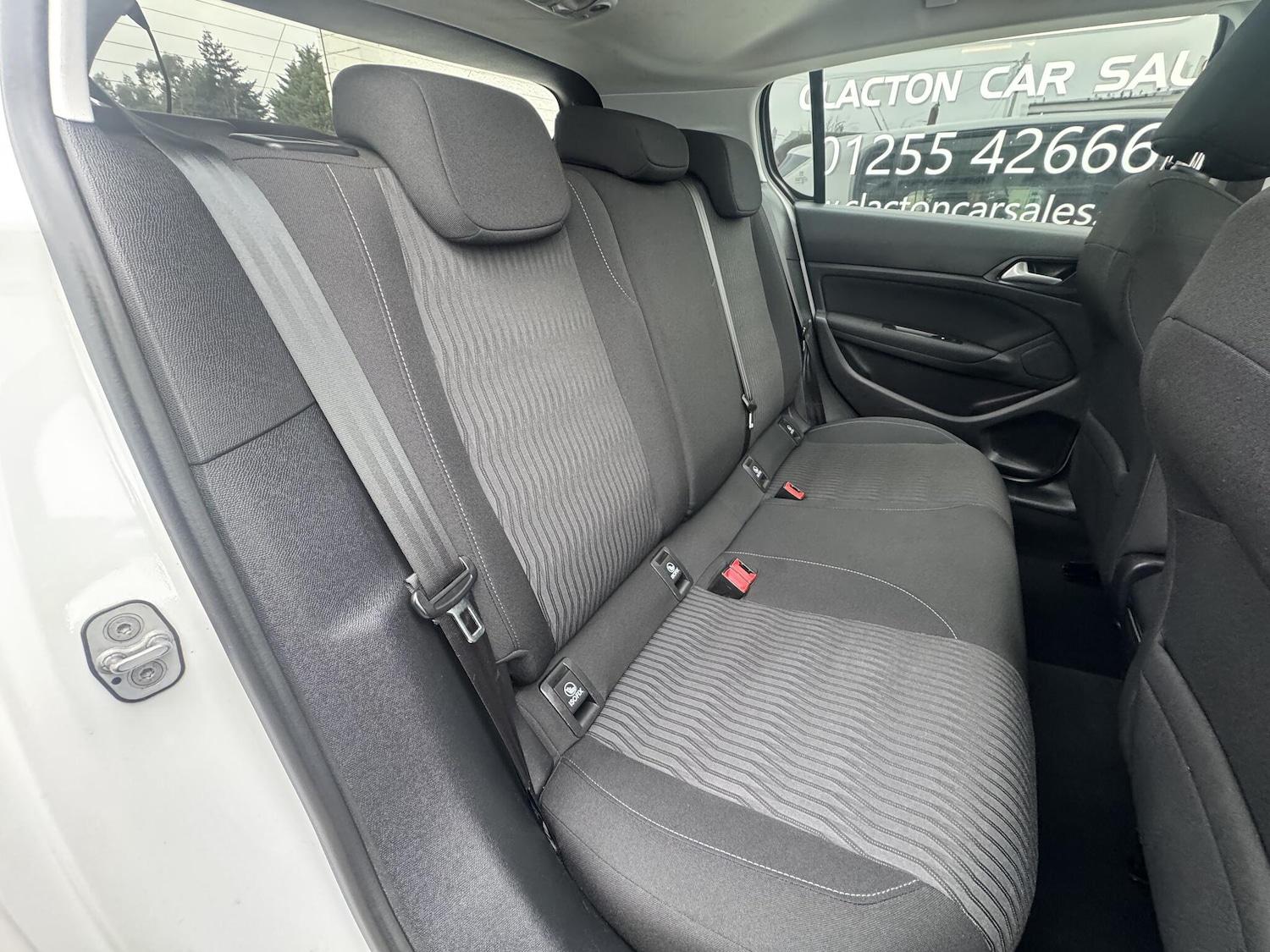 Used Peugeot 308 2015 for sale - 77551362: Photo 11