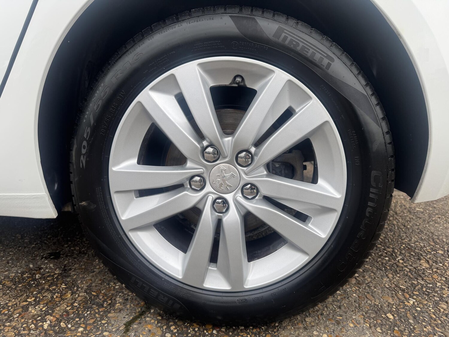 Used Peugeot 308 2015 for sale - 77551362: Photo 19