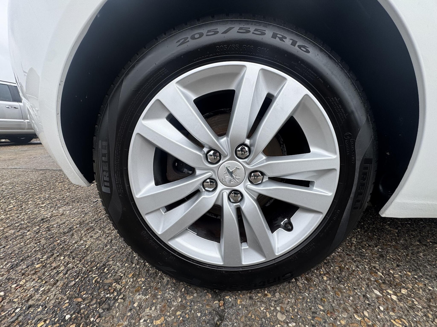 Used Peugeot 308 2015 for sale - 77551362: Photo 21