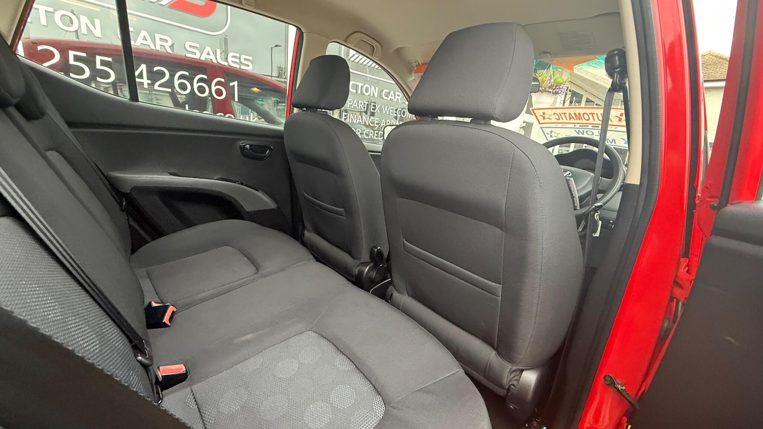 Used Hyundai i10 2010 for sale - 76423678: Photo 11