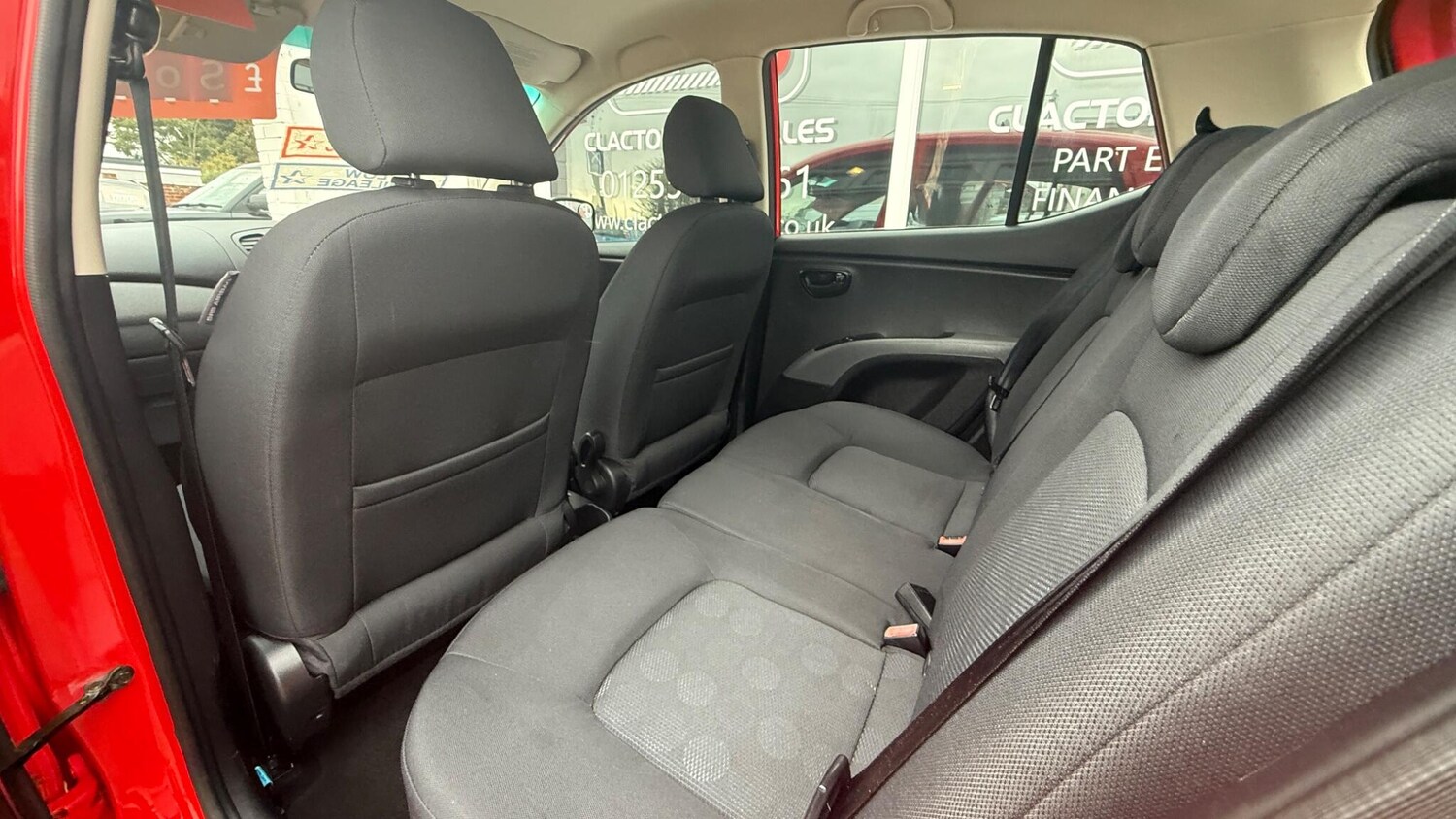 Used Hyundai i10 2010 for sale - 76423678: Photo 18