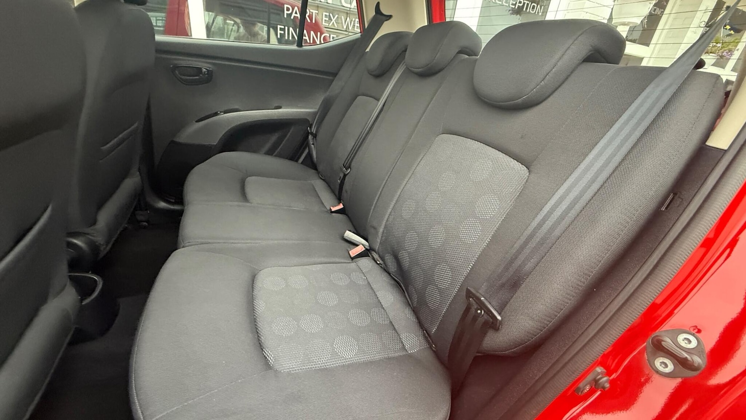 Used Hyundai i10 2010 for sale - 76423678: Photo 19