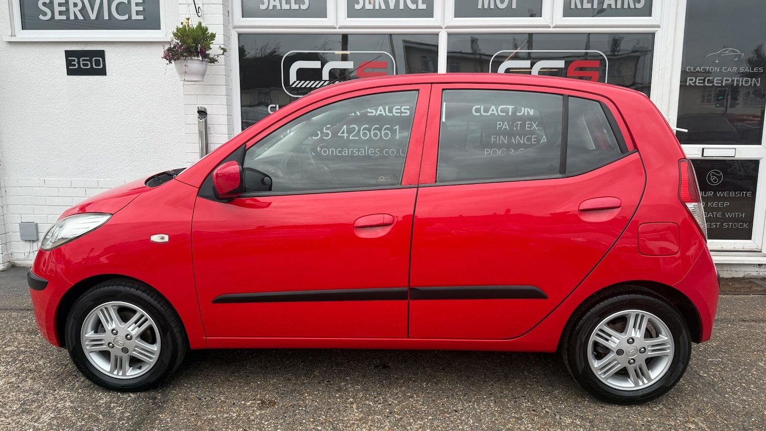 Used Hyundai i10 2010 for sale - 76423678: Photo 4