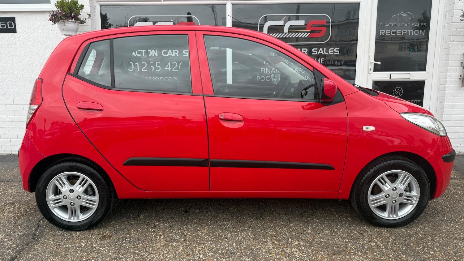 Used Hyundai i10 2010 for sale - 76423678: Photo 8