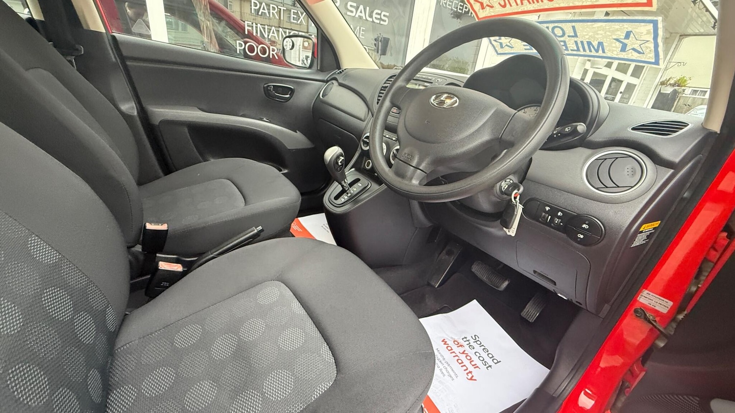 Used Hyundai i10 2010 for sale - 76423678: Photo 9