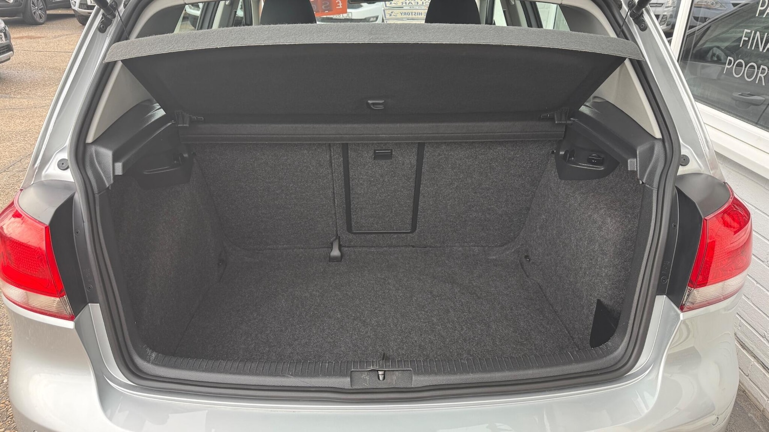 Used Volkswagen Golf 2010 for sale - 76398620: Photo 14