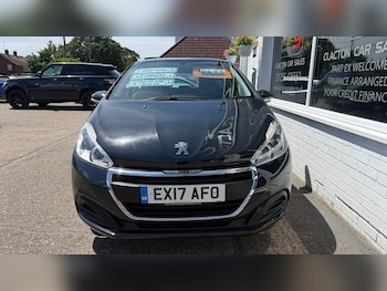 Used Peugeot 208 2017 for sale - 79045037: Photo