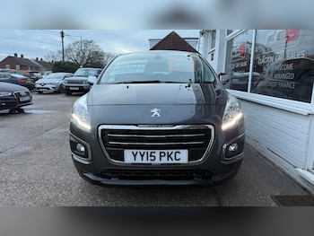 Used Peugeot 3008 2015 for sale - 77202486: Photo