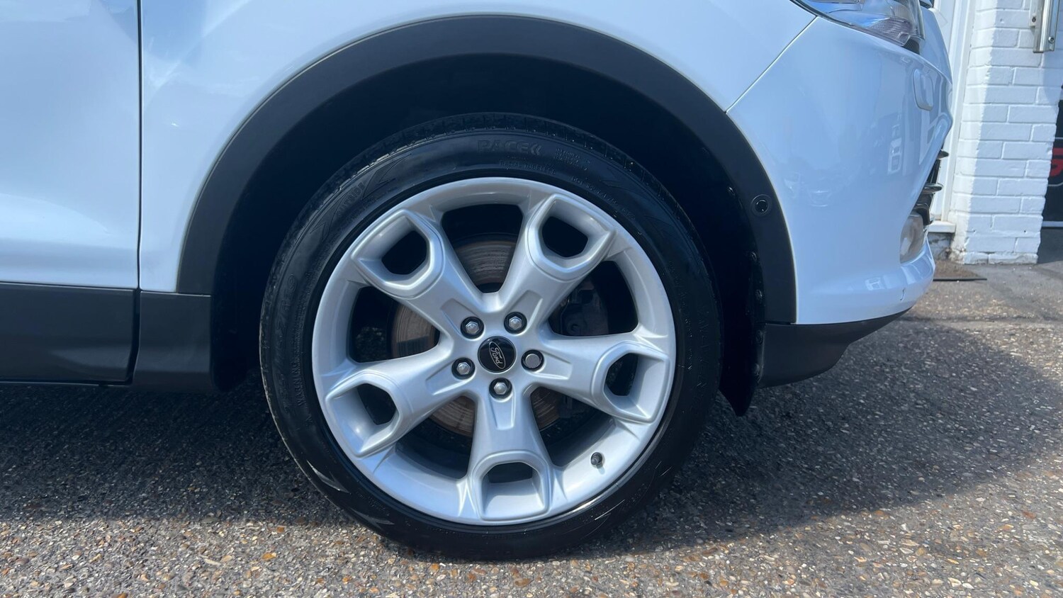 Used Ford Kuga 2015 for sale - 77469395: Photo 22