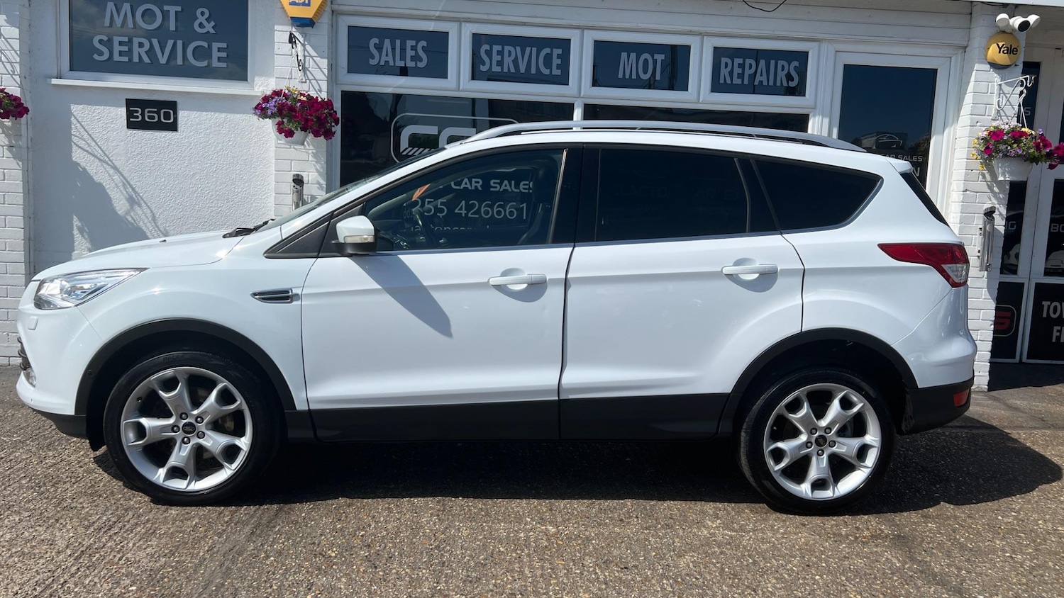 Used Ford Kuga 2015 for sale - 77469395: Photo 4