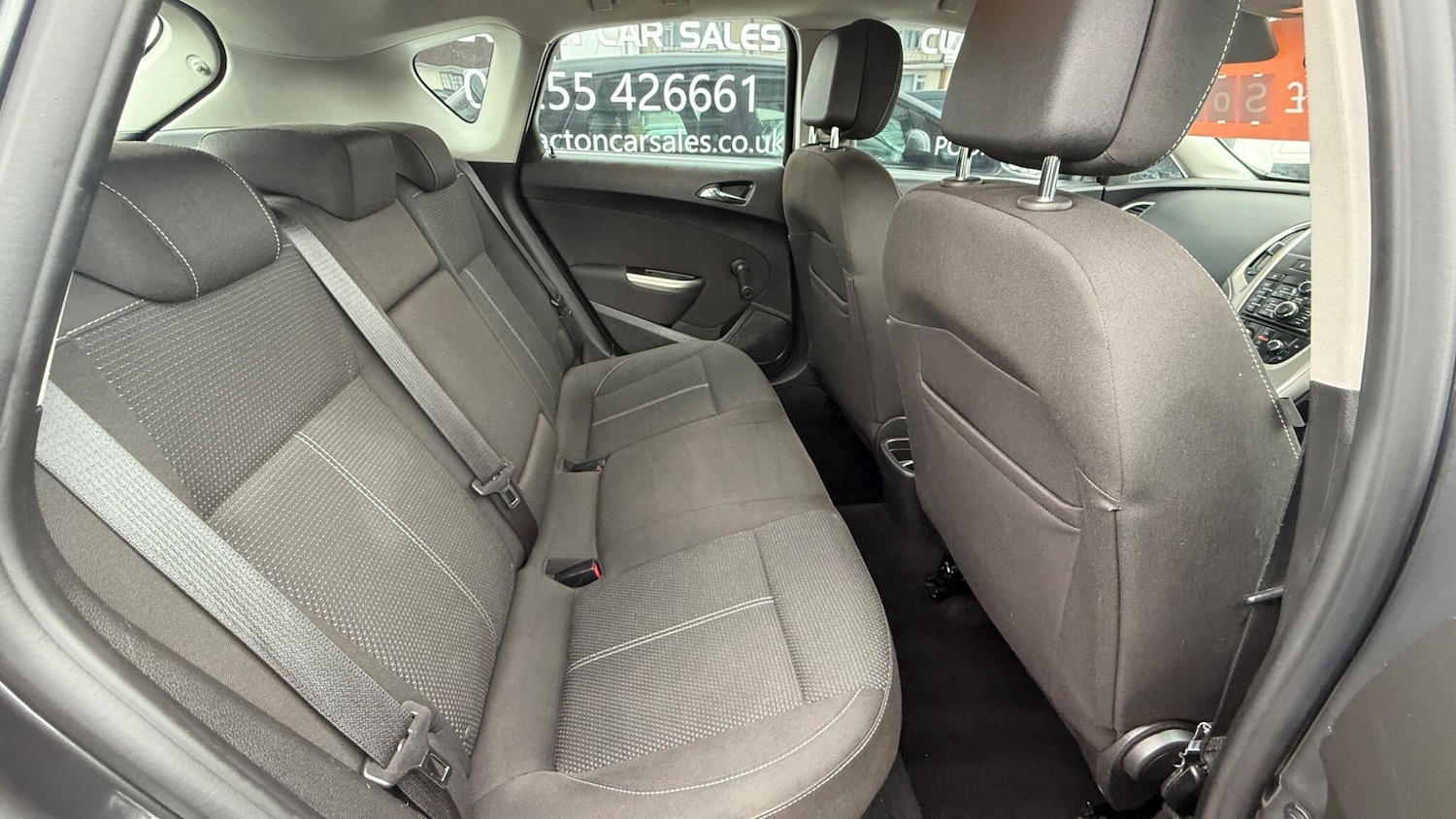 Used Vauxhall Astra 2010 for sale - 76361068: Photo 12