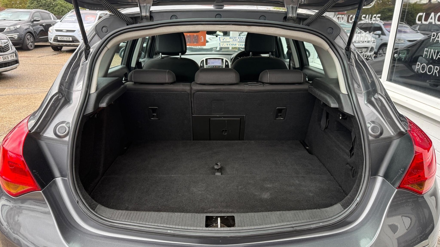 Used Vauxhall Astra 2010 for sale - 76361068: Photo 14