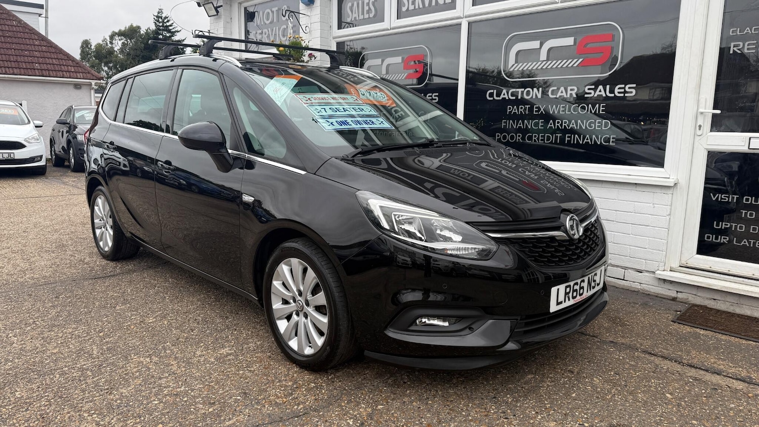 Used Vauxhall Zafira Tourer 2016 for sale - 75990217: Photo 1