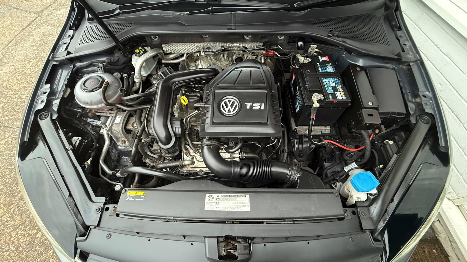 Used Volkswagen Golf 2017 for sale - 76537910: Photo 12