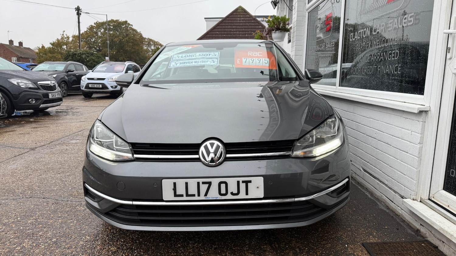 Used Volkswagen Golf 2017 for sale - 76537910: Photo 2